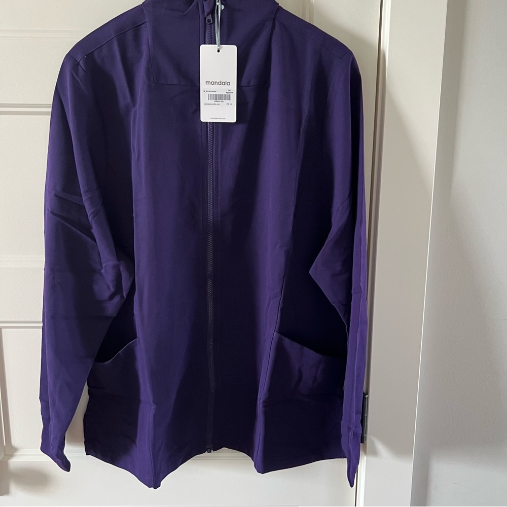 🆕 Mandala Scrub Jacket in Deep Purple
